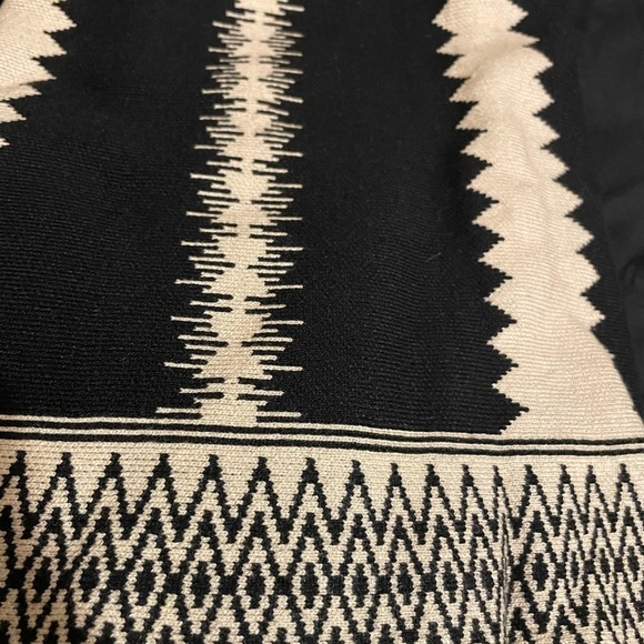 NEW Black and Tan Patterned Skirt - Picture 5 of 5